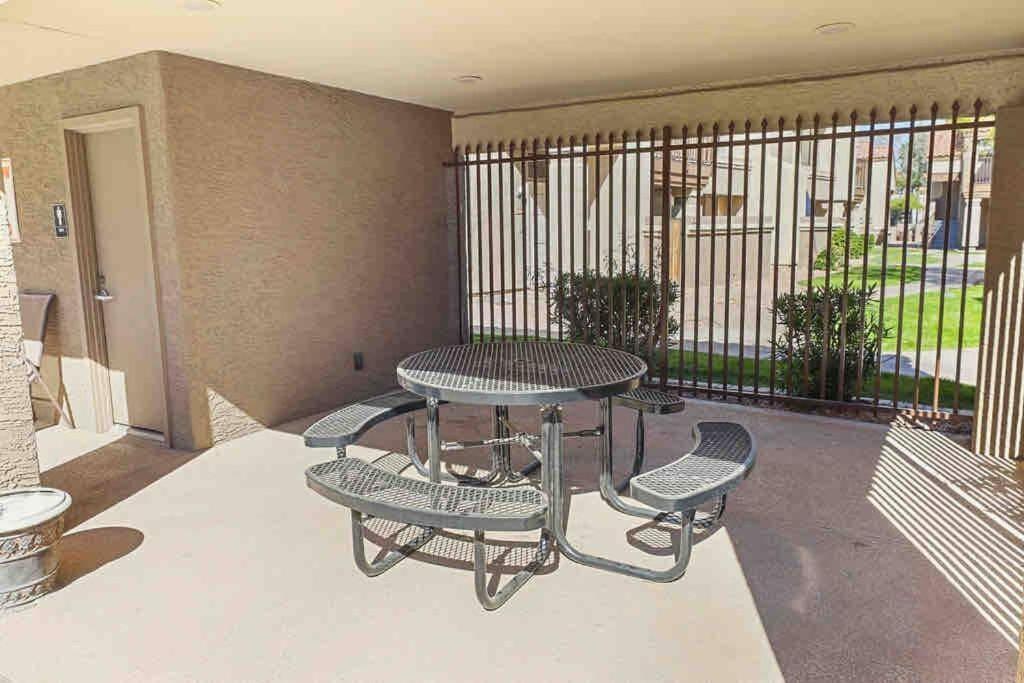 The Cool Cactus Condo With Pool And Jacuzzi Tempe Extérieur photo