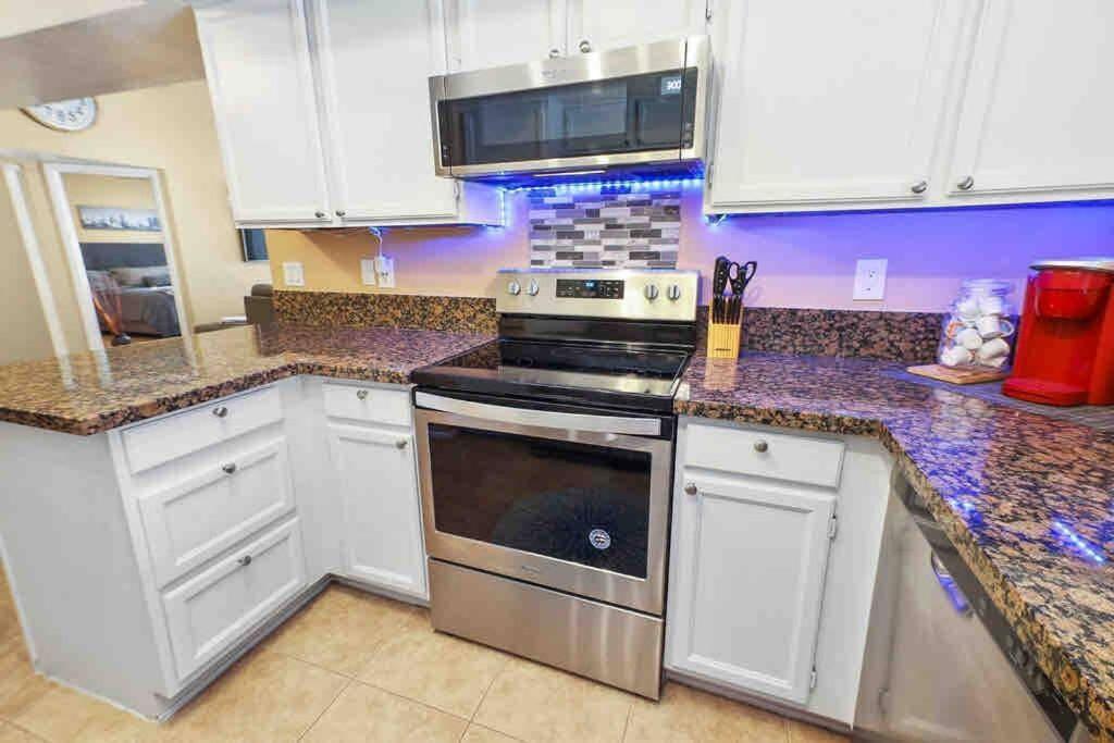 The Cool Cactus Condo With Pool And Jacuzzi Tempe Extérieur photo