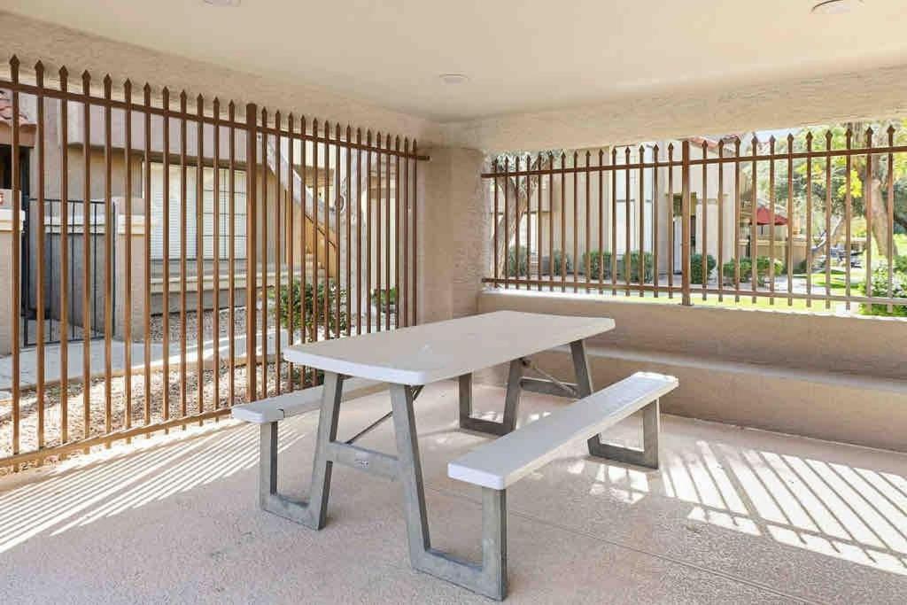 The Cool Cactus Condo With Pool And Jacuzzi Tempe Extérieur photo